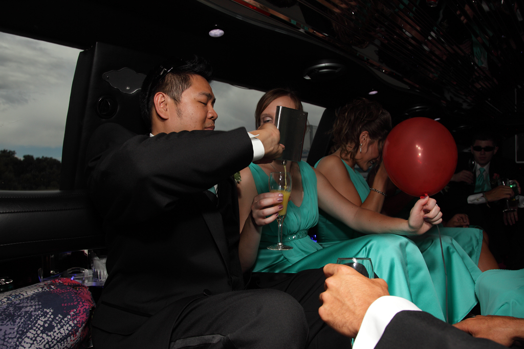 2010-07-10_1045_limo-to-reception.jpg