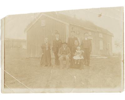 00unidentified-norway-family